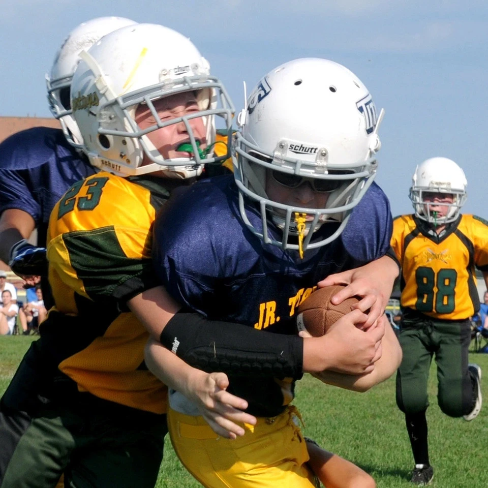 sports medicine doctors surgeons non-operative